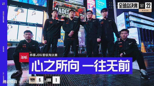 梅西除了是全民偶像之外，他还是一个伟大的人，我非常敬佩他。